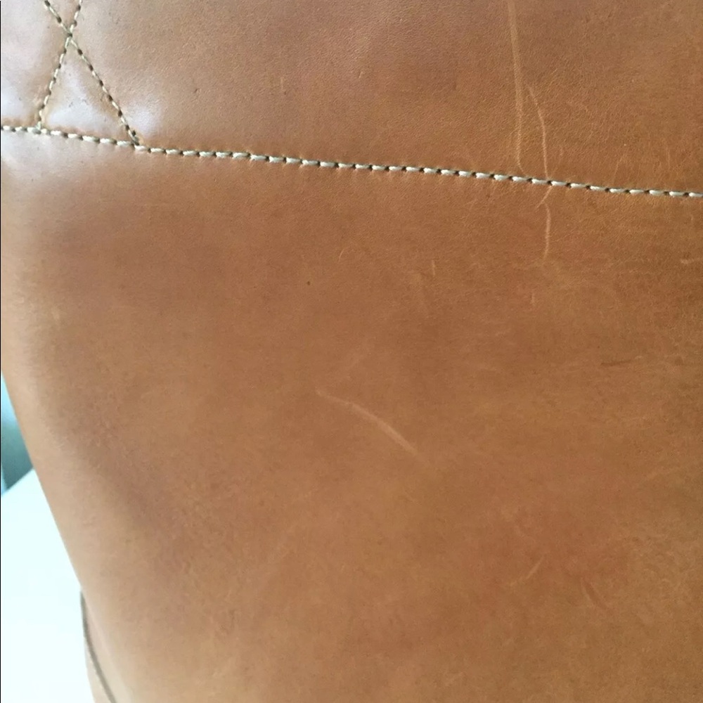 madewell rivet & thread bucket tote bag in cognac - Picture 4 of 14